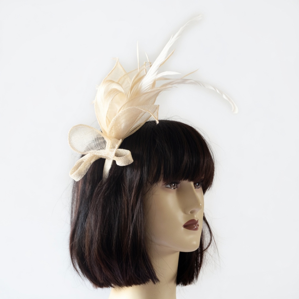 Fascinator de chez acces-soirs.com