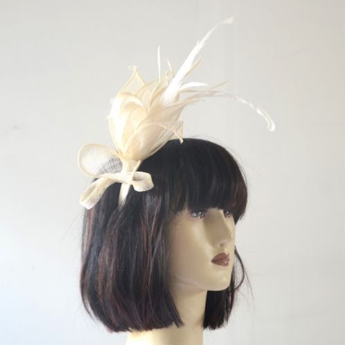 Fascinator de chez acces-soirs.com